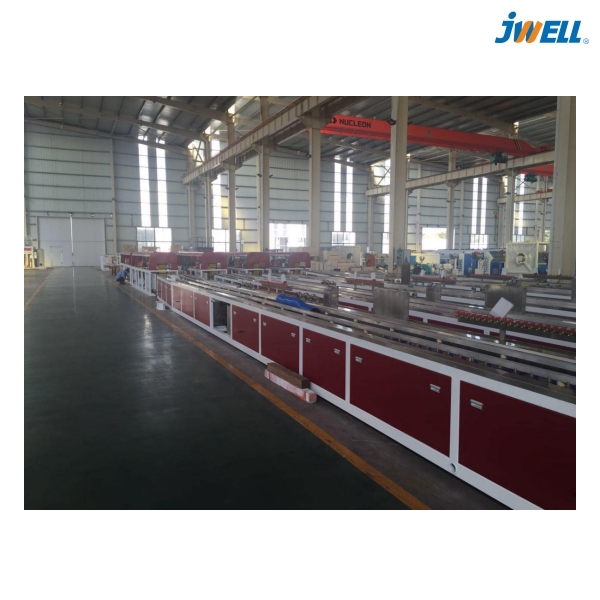 Itilize aparèy extrusion tiyo a